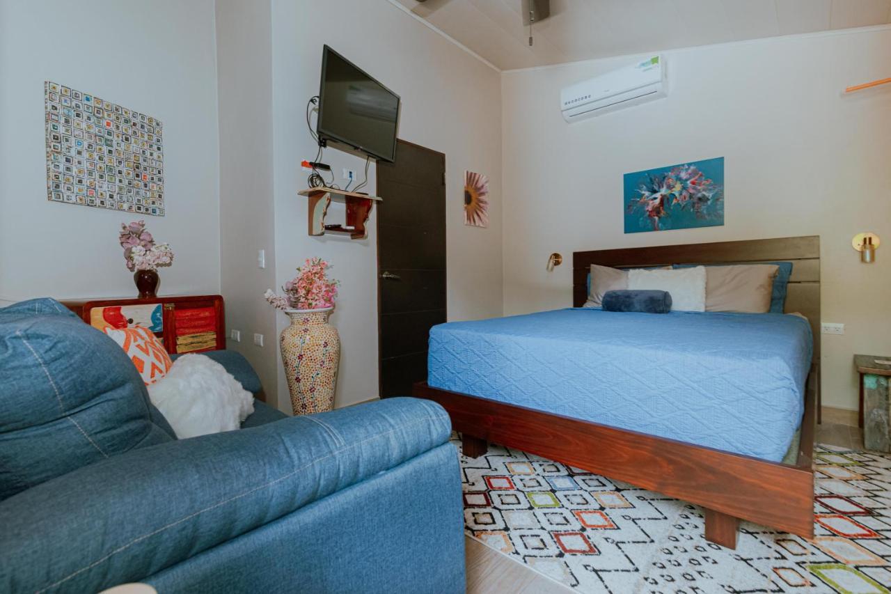 Oasis Diverse Adult Retreat 케포스 외부 사진