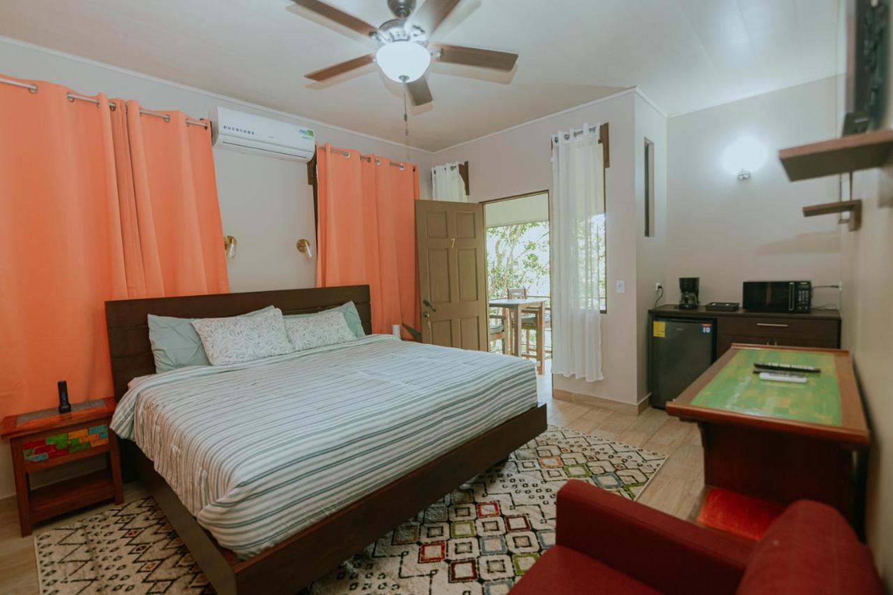 Oasis Diverse Adult Retreat 케포스 외부 사진