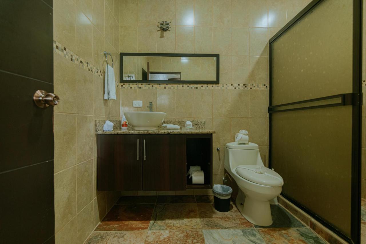 Oasis Diverse Adult Retreat 케포스 외부 사진