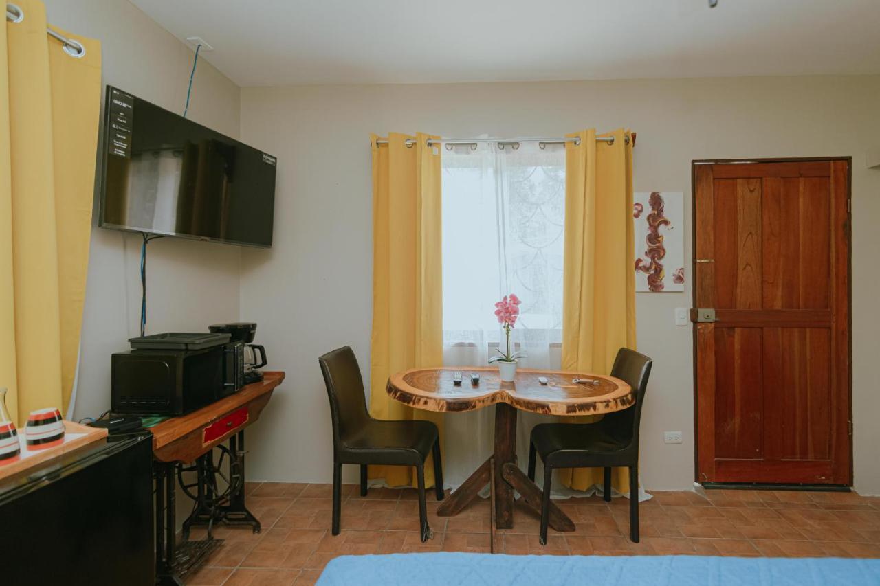 Oasis Diverse Adult Retreat 케포스 외부 사진